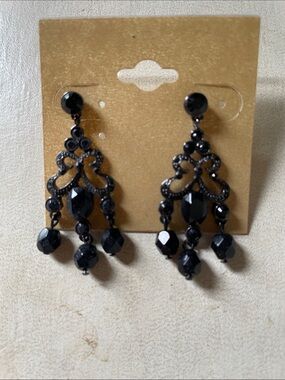 Elegant Black Chandelier Earrings - Women Jewelry